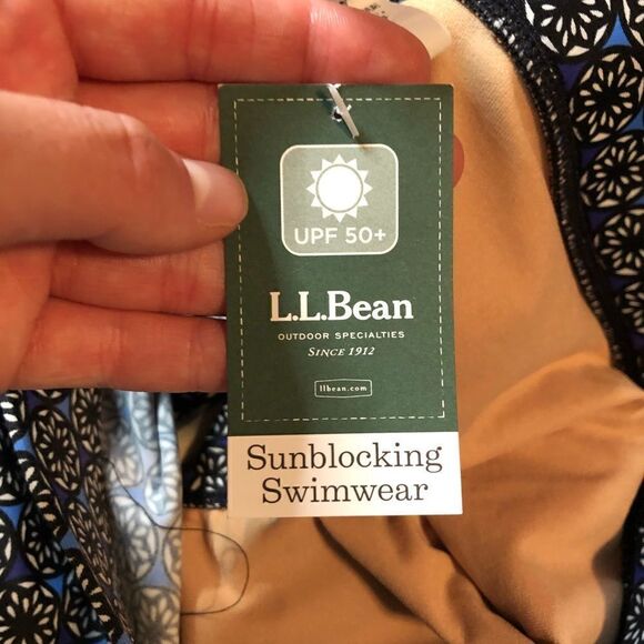NWT! L.L.Bean patterned swim skort. - Picture 9 of 11